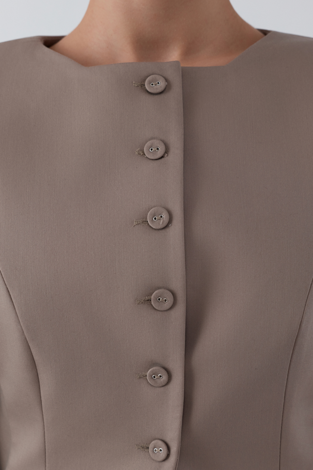 БЛЕЙЗЕР БЕЗ КОМІРА