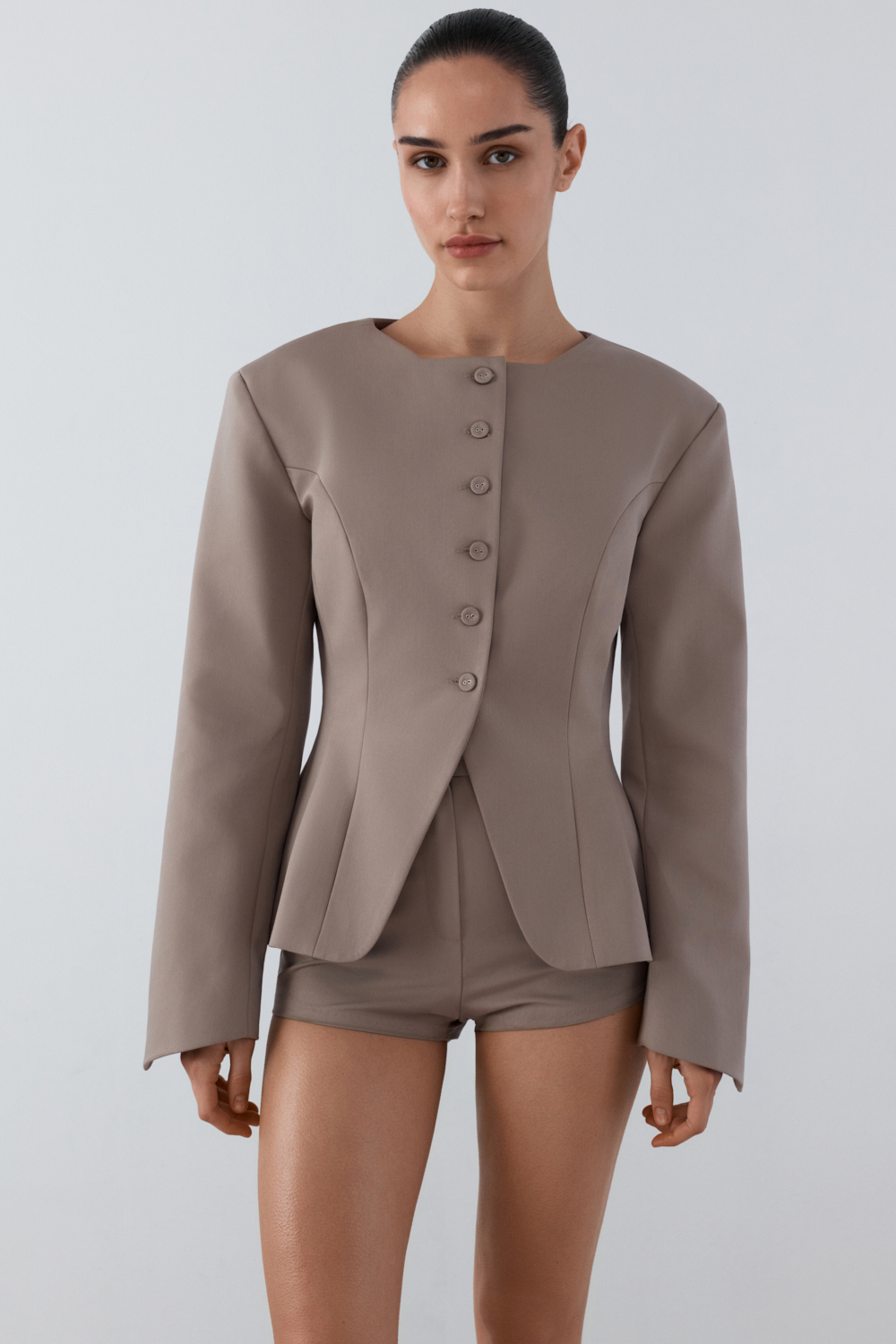 БЛЕЙЗЕР БЕЗ КОМІРА