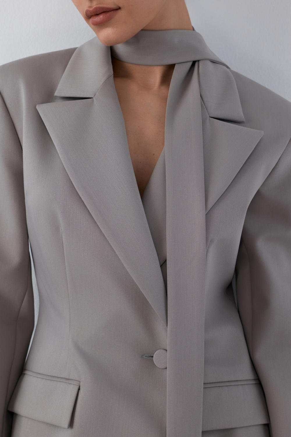 БЛЕЙЗЕР ПРИТАЛЕНИЙ