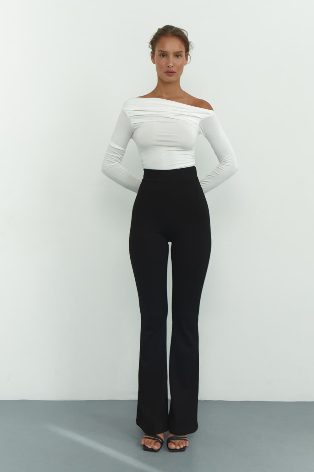 ШТАНИ КЛЬОШ