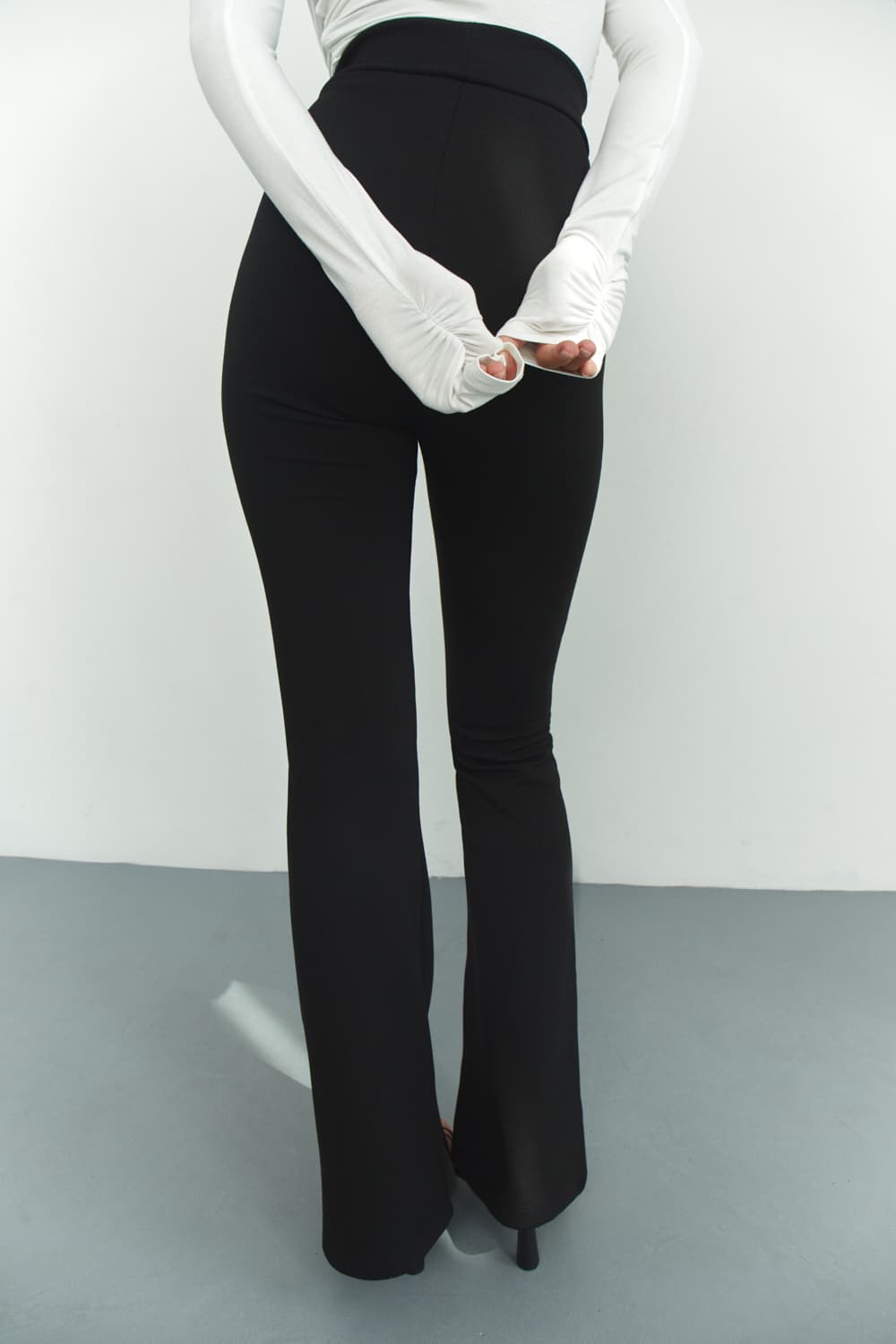 ШТАНИ КЛЬОШ