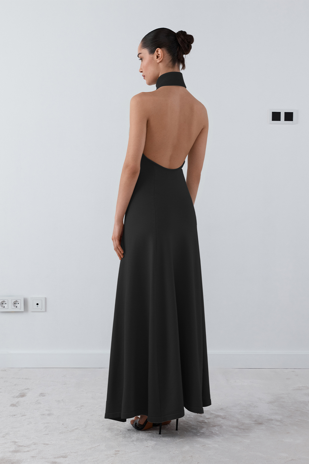 СУКНЯ МАКСІ З КОМІРОМ ХАЛТЕР