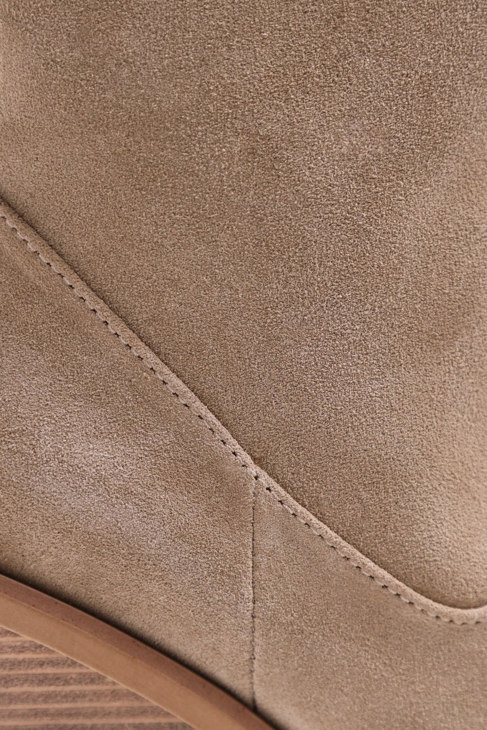 КОВБОЙКИ НА ПІДБОРАХ