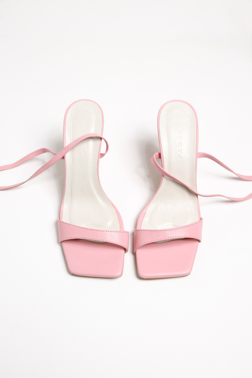 БОСОНІЖКИ НА ПІДБОРАХ