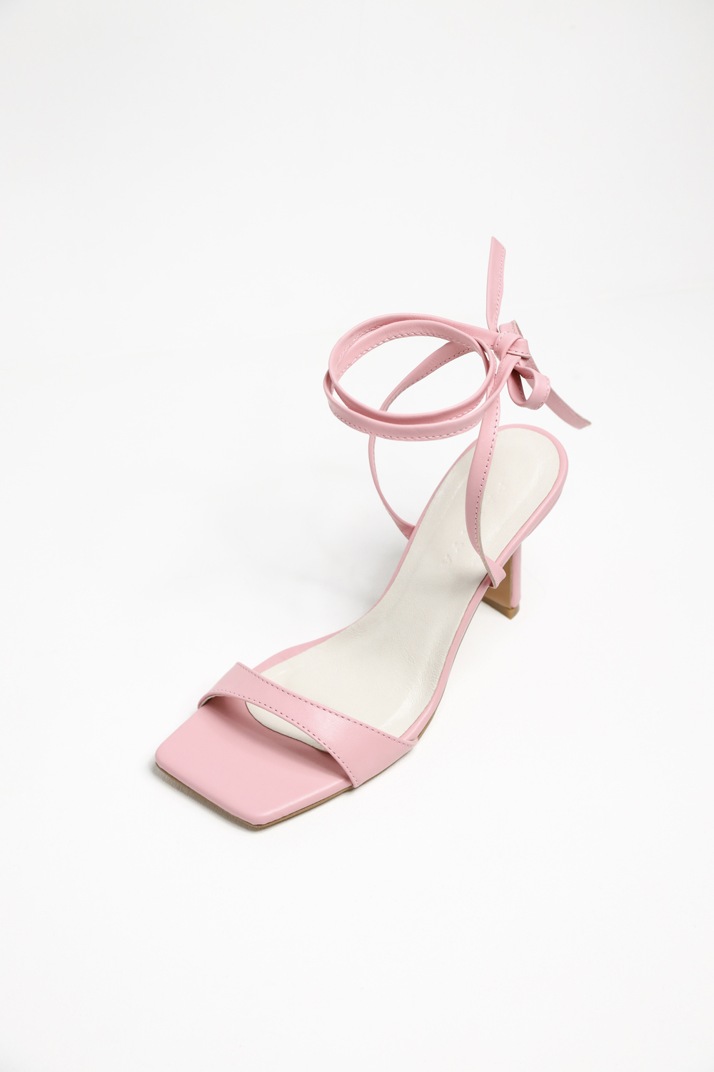 БОСОНІЖКИ НА ПІДБОРАХ