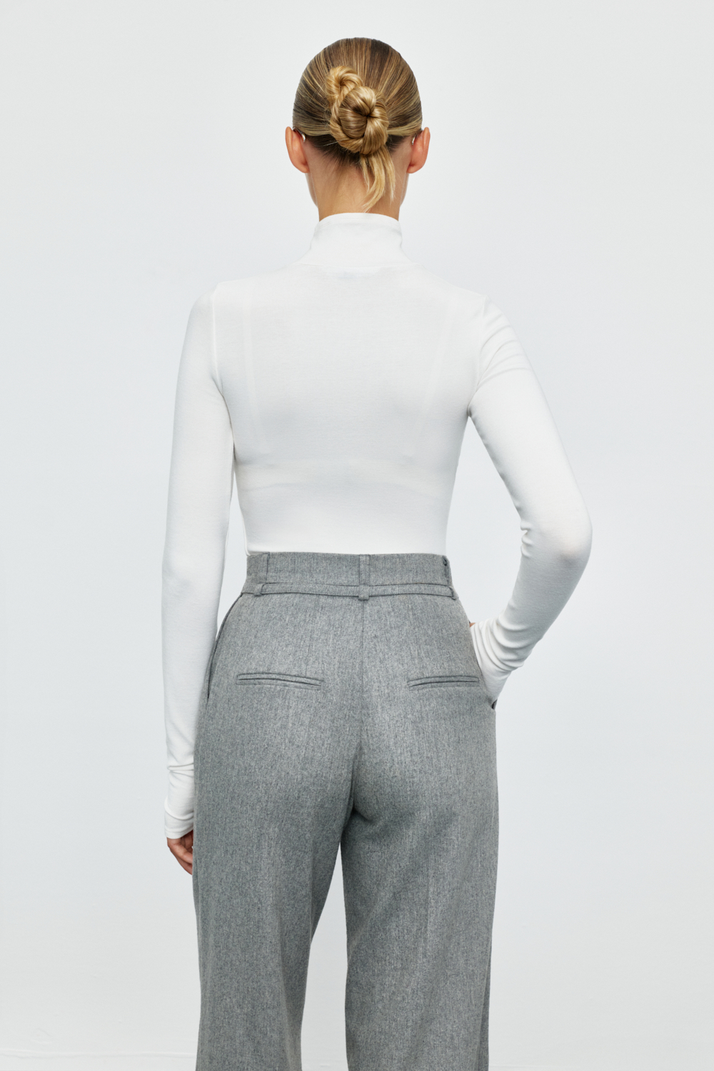 ДЖЕМПЕР З ВИСОКИМ КОМІРОМ