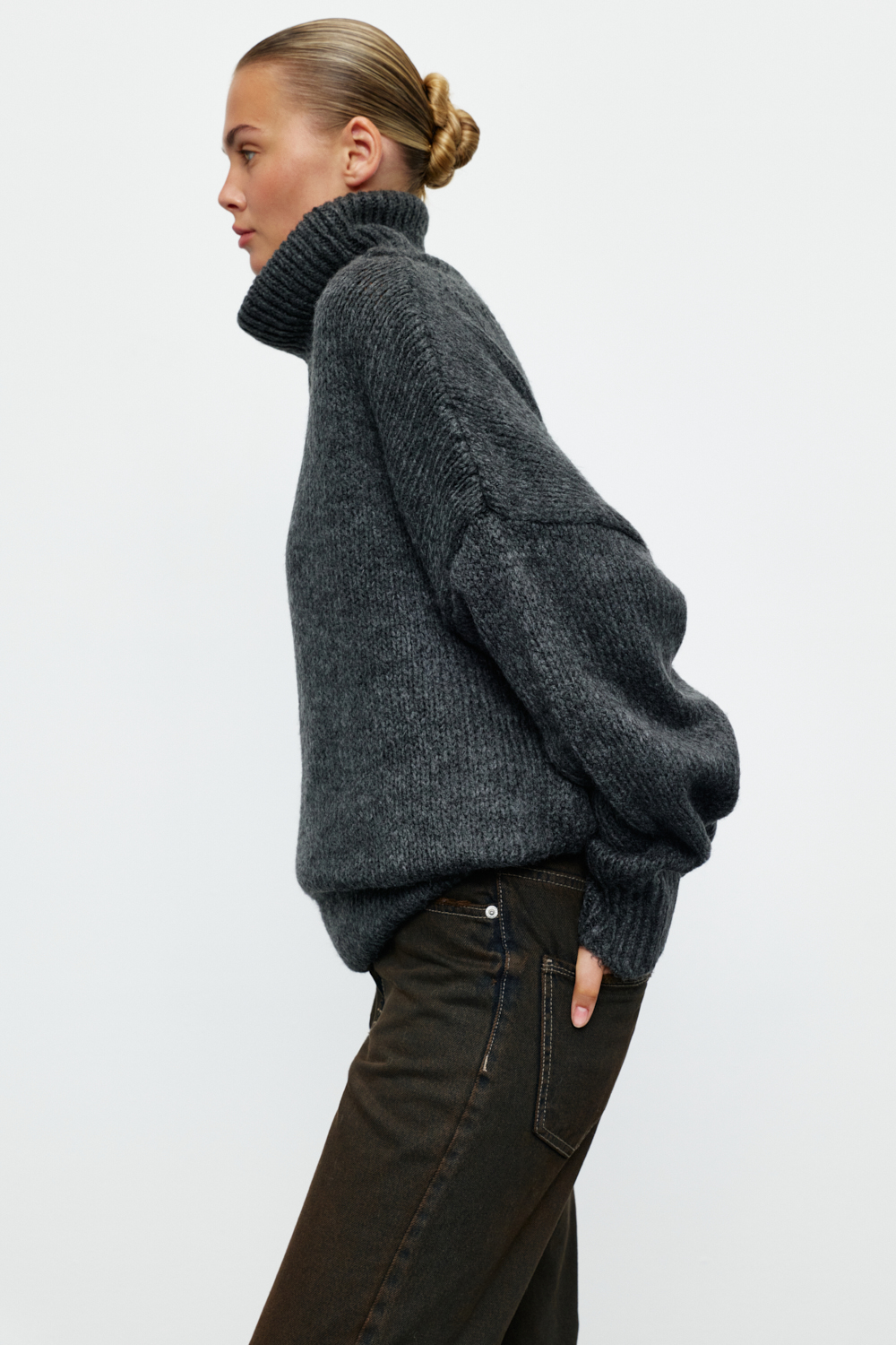 СВЕТР З ВИСОКИМ КОМІРОМ