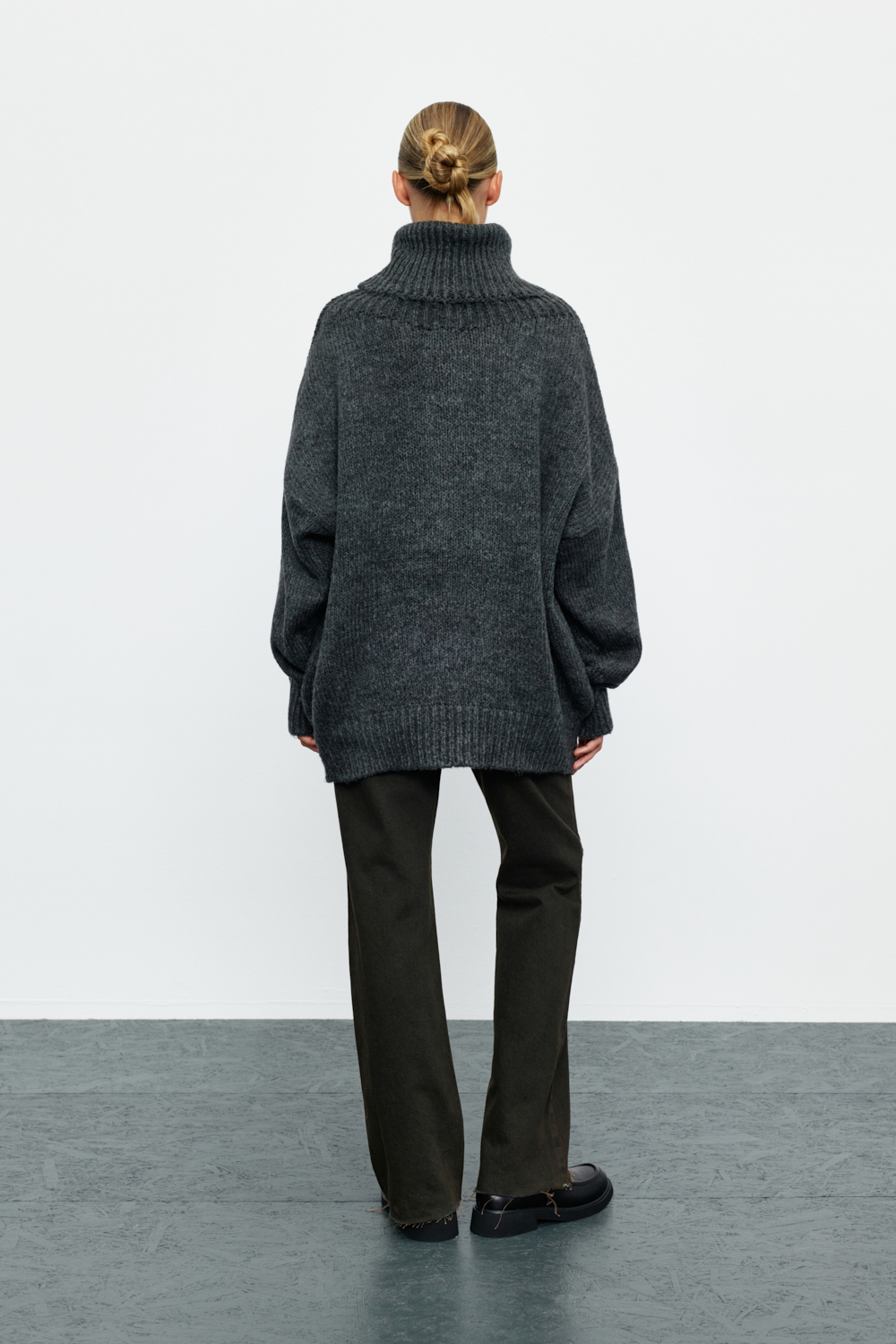 СВЕТР З ВИСОКИМ КОМІРОМ