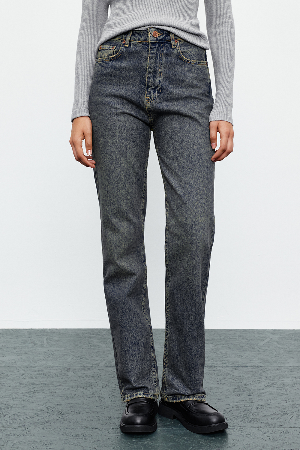 ДЖИНСИ З ВИСОКОЮ ТАЛІЄЮ