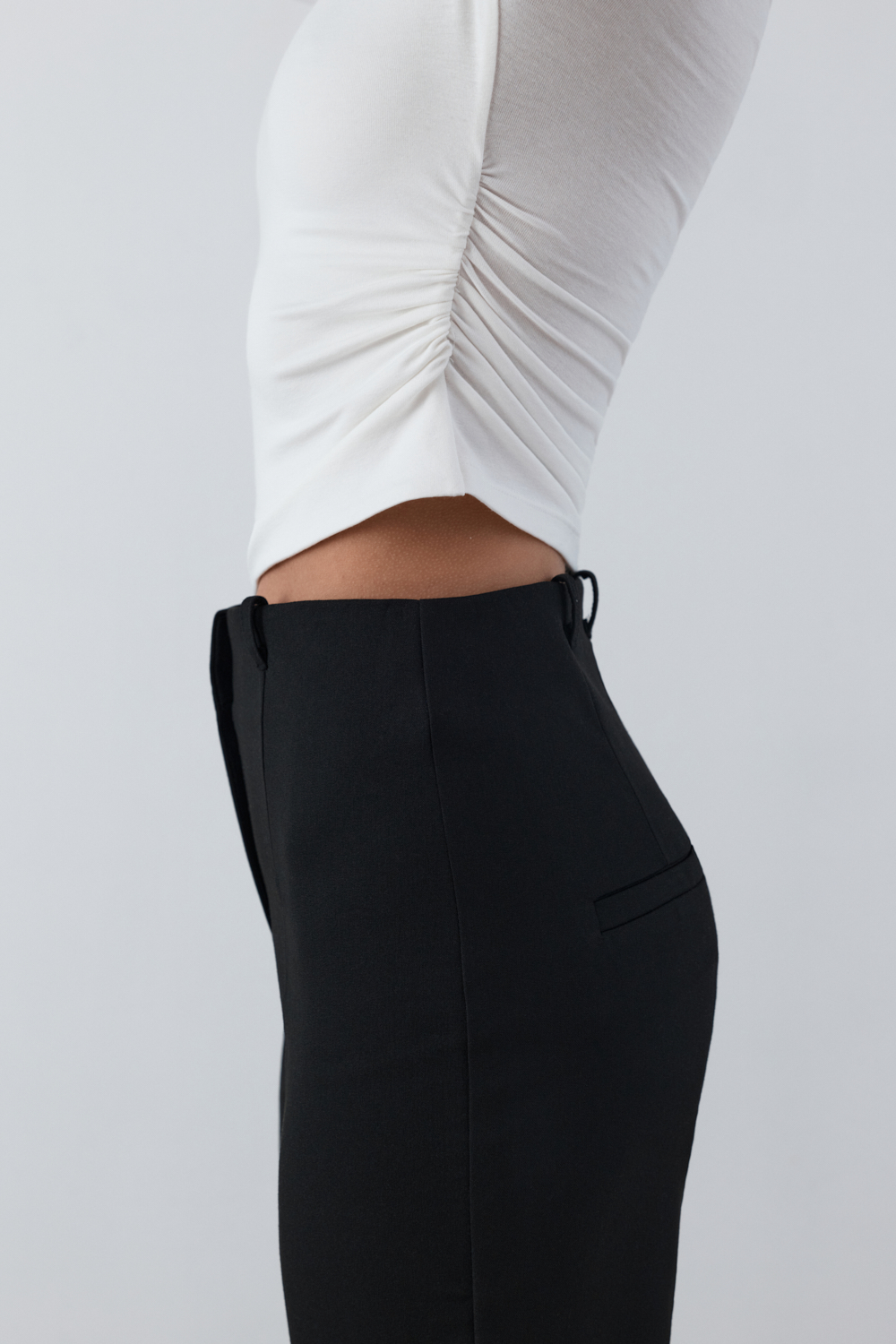 ШТАНИ РОЗКЛЬОШЕНІ