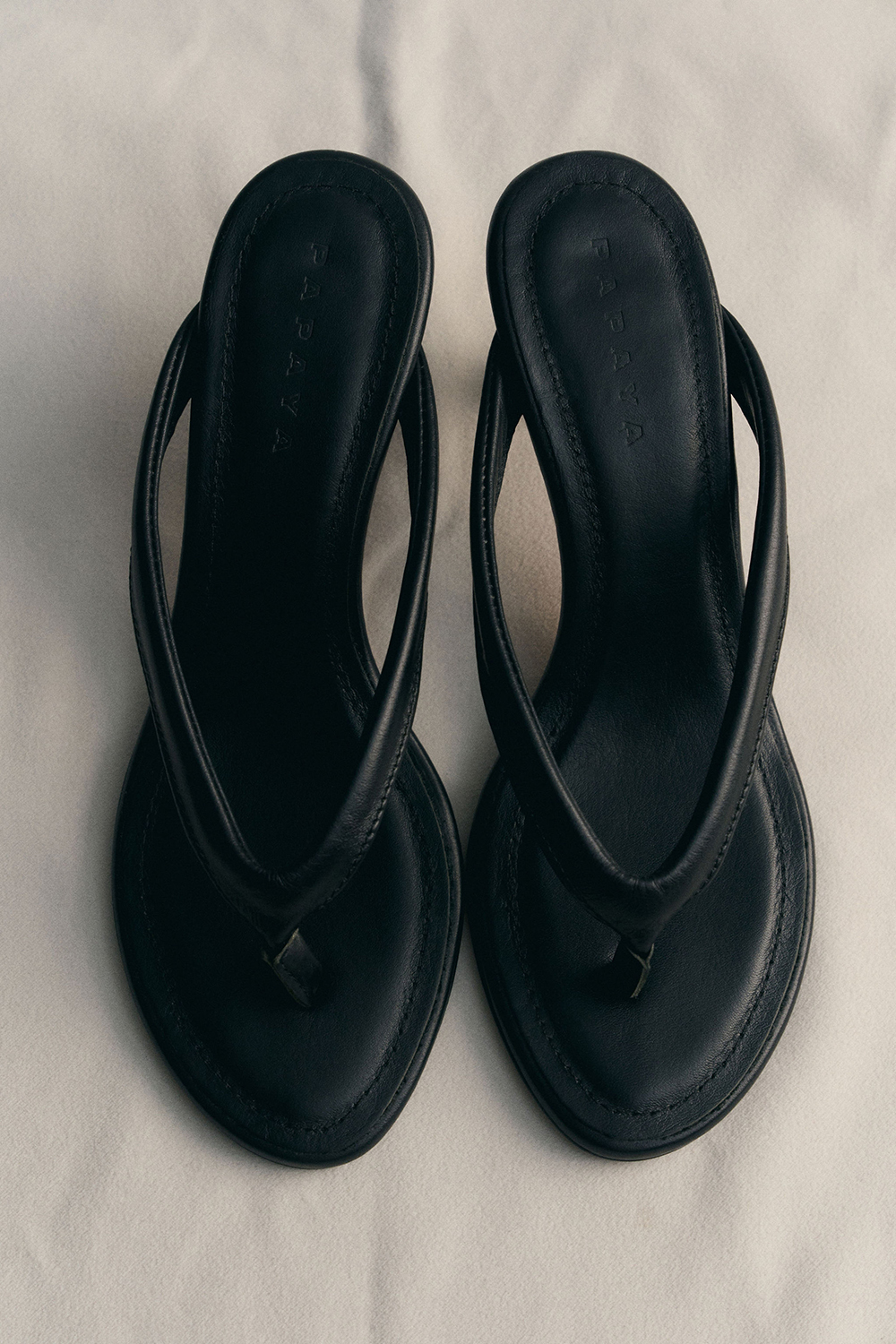 МЮЛІ НА НИЗЬКИХ ПІДБОРАХ