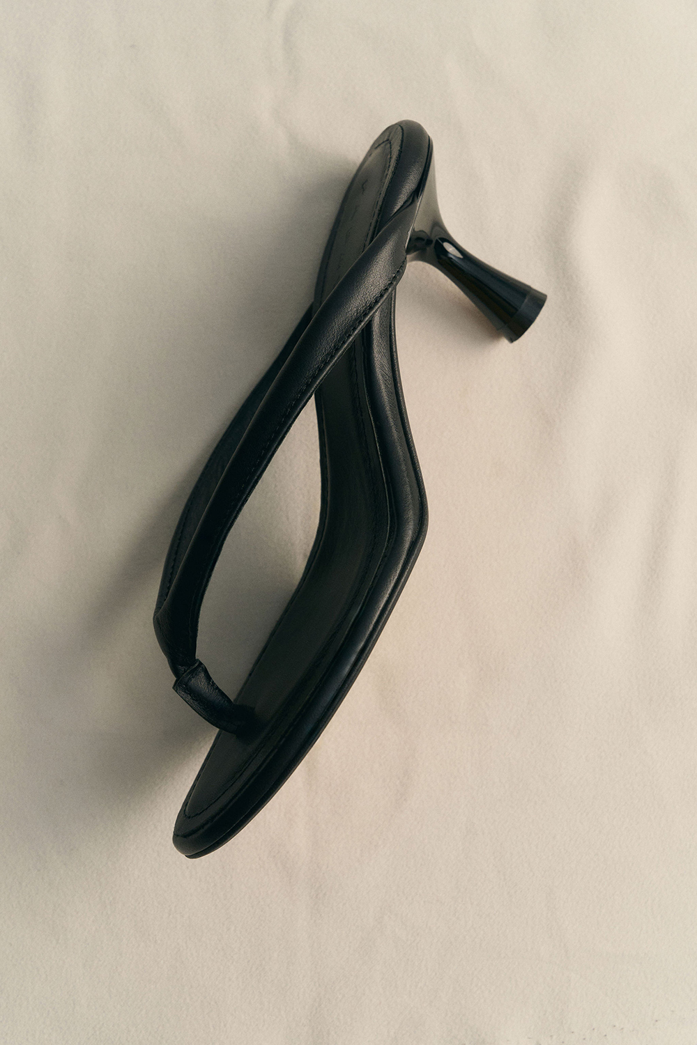 МЮЛІ НА НИЗЬКИХ ПІДБОРАХ