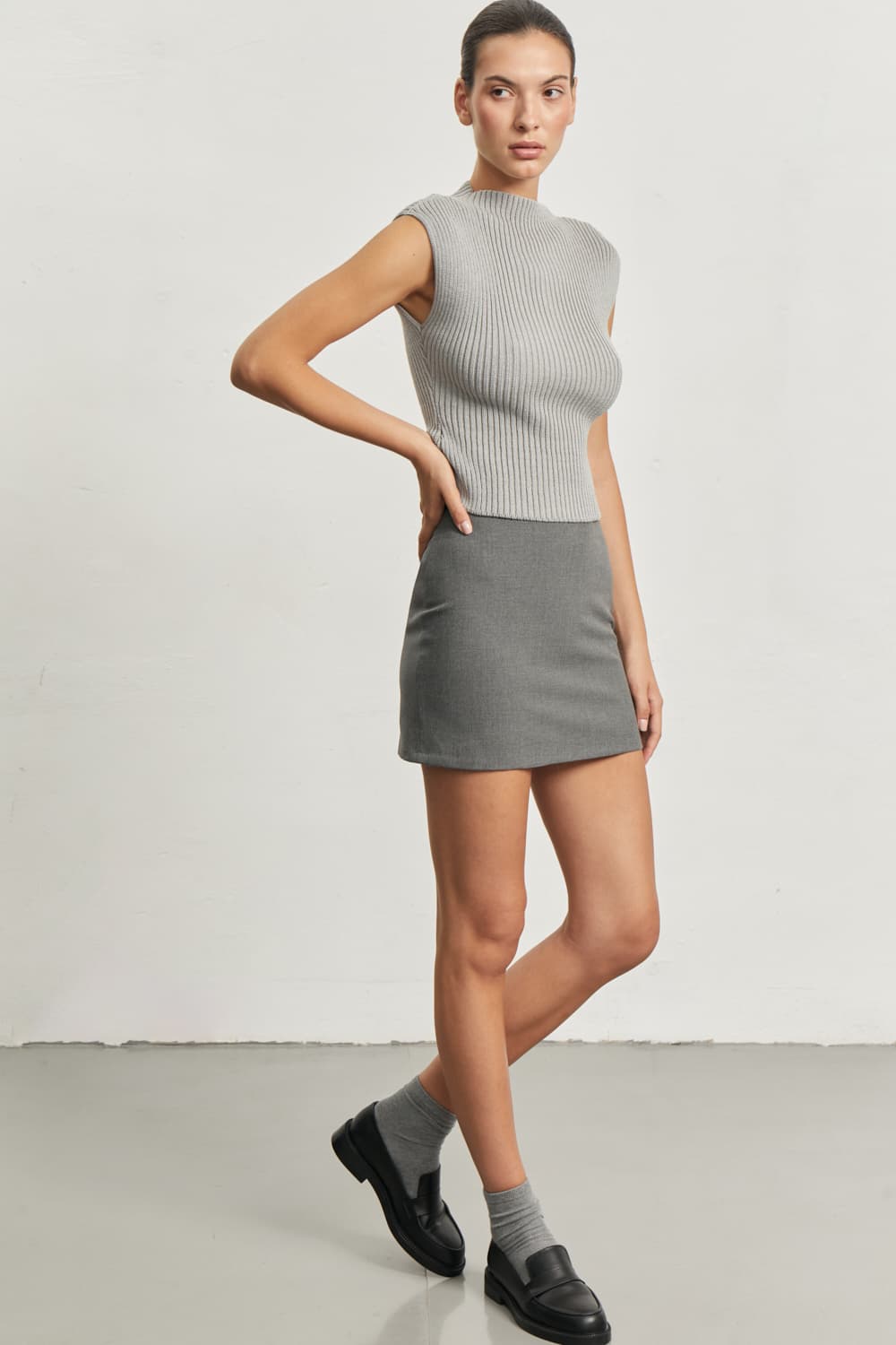 ТОП В'ЯЗАНИЙ БЕЗ РУКАВІВ