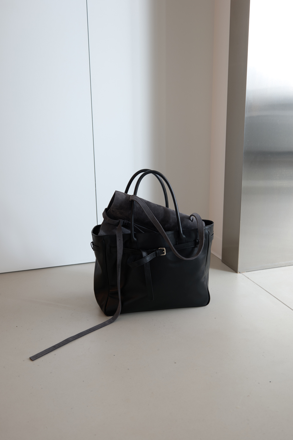 СУМКА ТОТЕ ІЗ РЕМІНЦЕМ