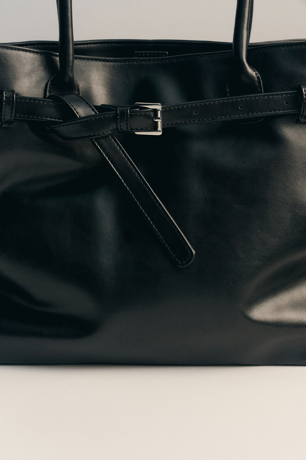 СУМКА ТОТЕ ІЗ РЕМІНЦЕМ