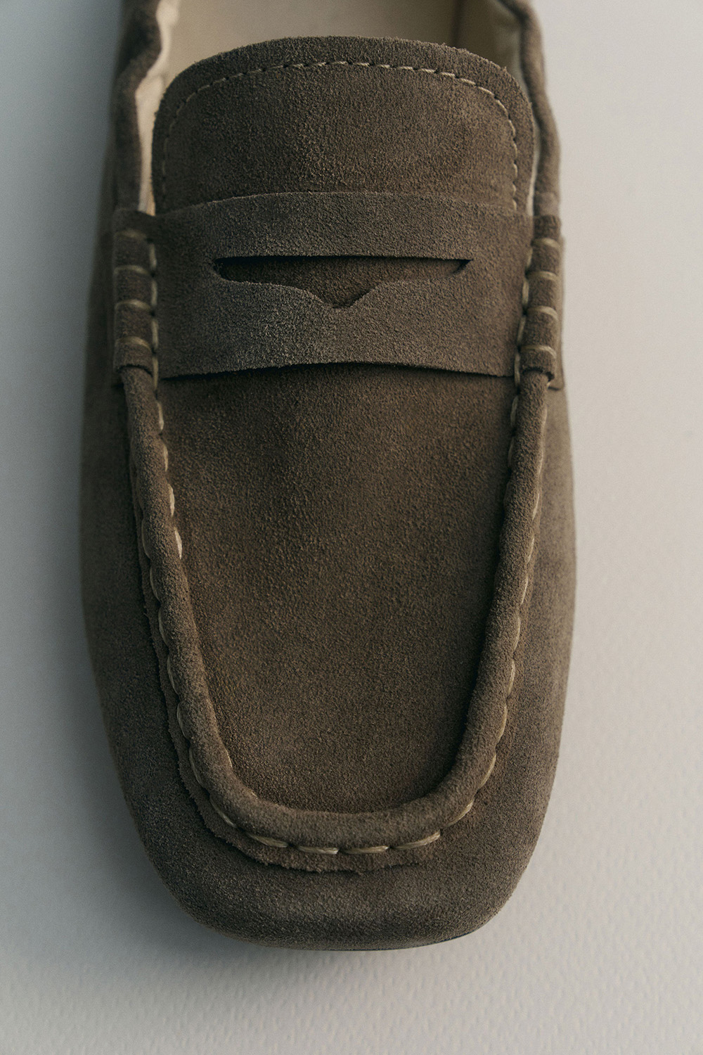 МОКАСИНИ З КВАДРАТНИМ НОСКОМ