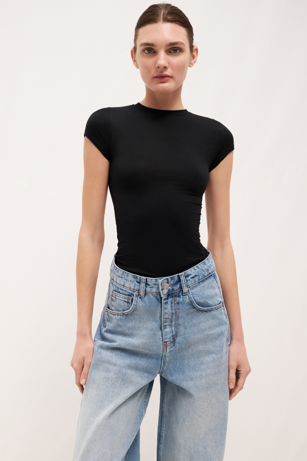 ФУТБОЛКА ПРИТАЛЕНА З МОДАЛУ