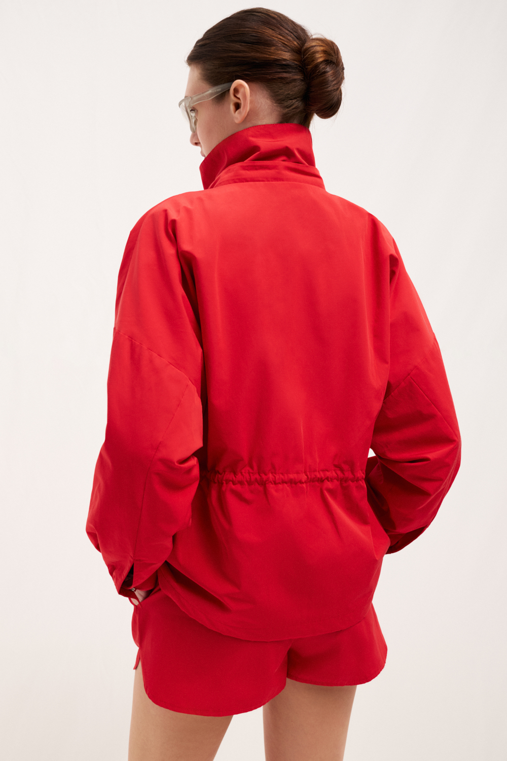 КУРТКА НЕЙЛОНОВА З КАПЮШОНОМ