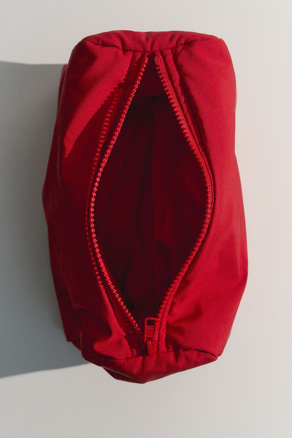 КОСМЕТИЧКА НЕЙЛОНОВА