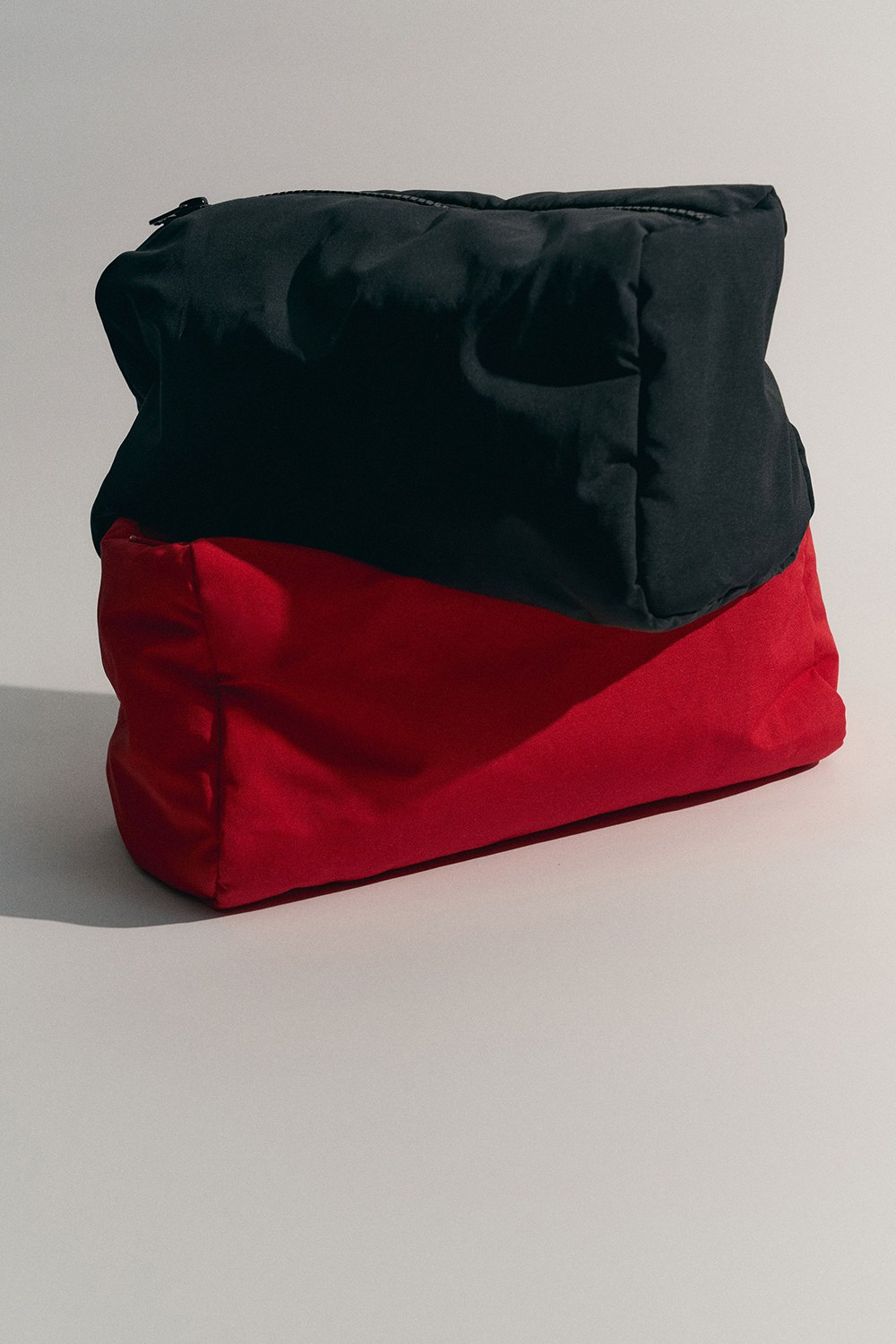 КОСМЕТИЧКА НЕЙЛОНОВА