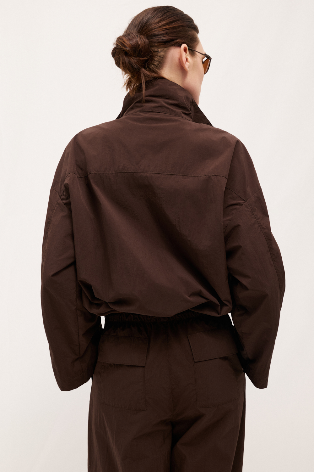 КУРТКА НЕЙЛОНОВА НА БЛИСКАВЦІ