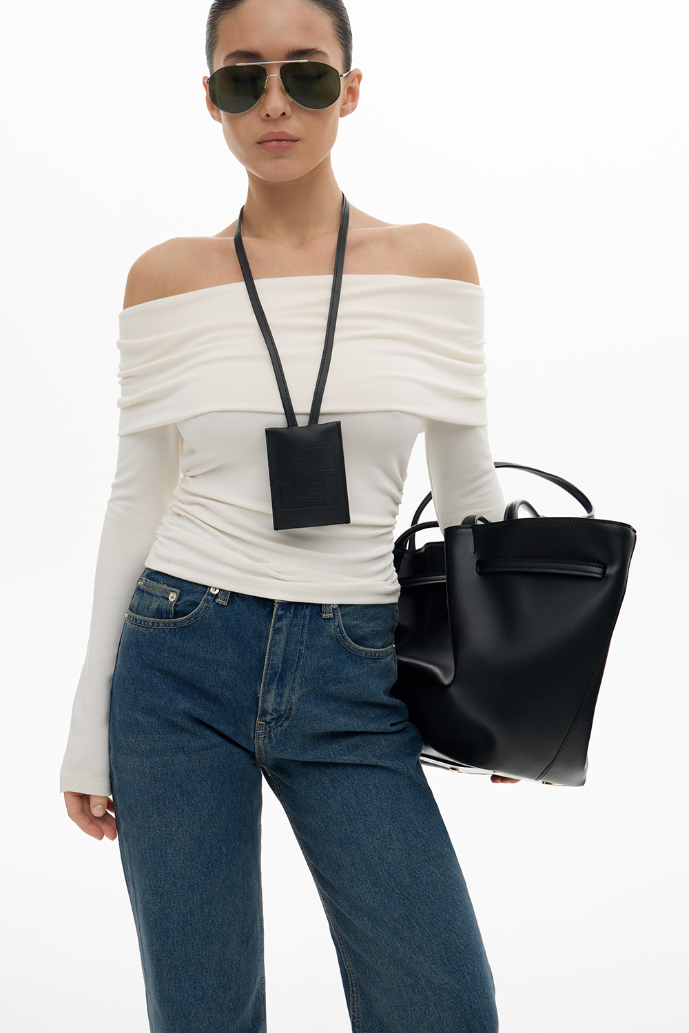 ТОП З ВІДКРИТИМИ ПЛЕЧИМА