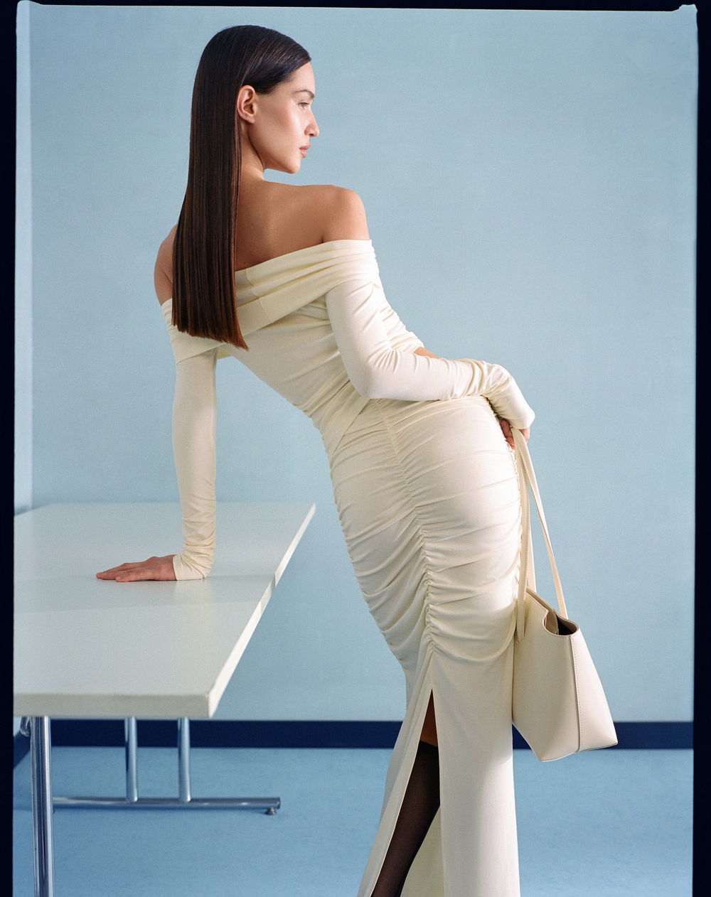 ТОП З ВІДКРИТИМИ ПЛЕЧИМА