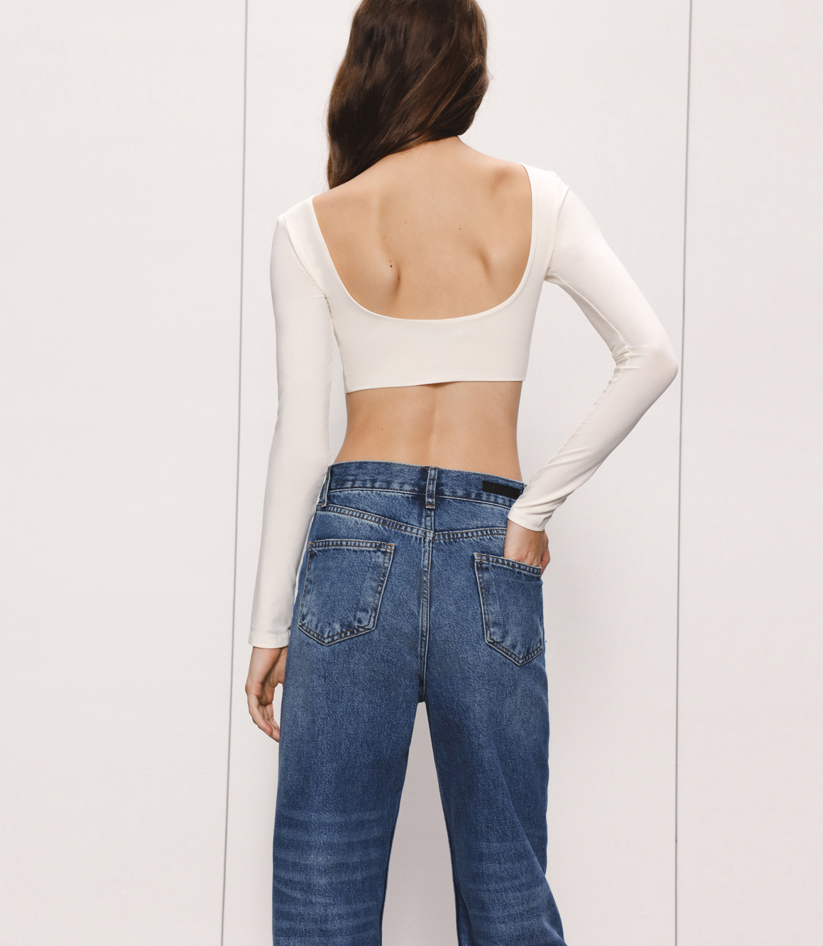 ТОП З ВІДКРИТОЮ СПИНОЮ