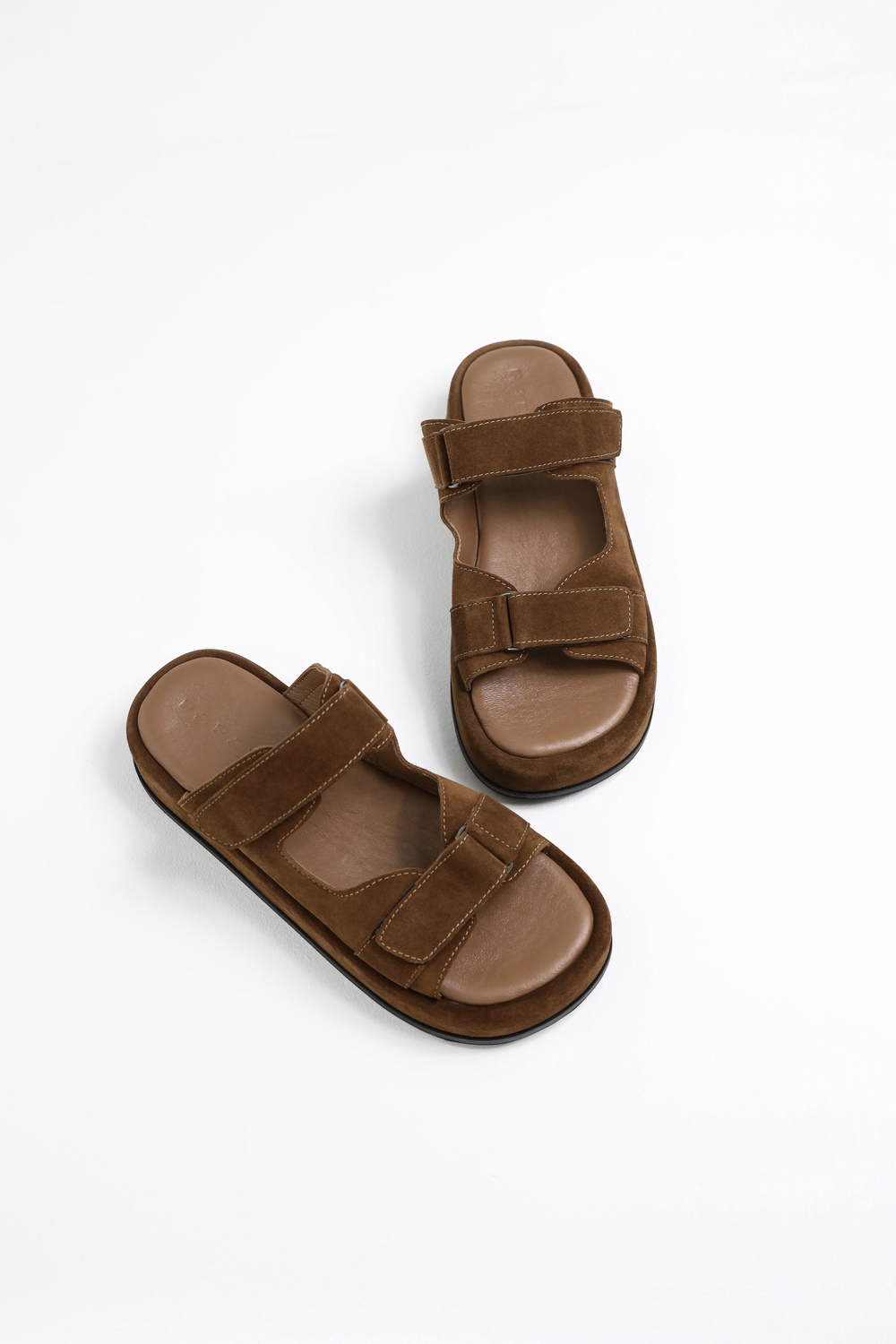 САНДАЛІ НА ПЛАТФОРМІ