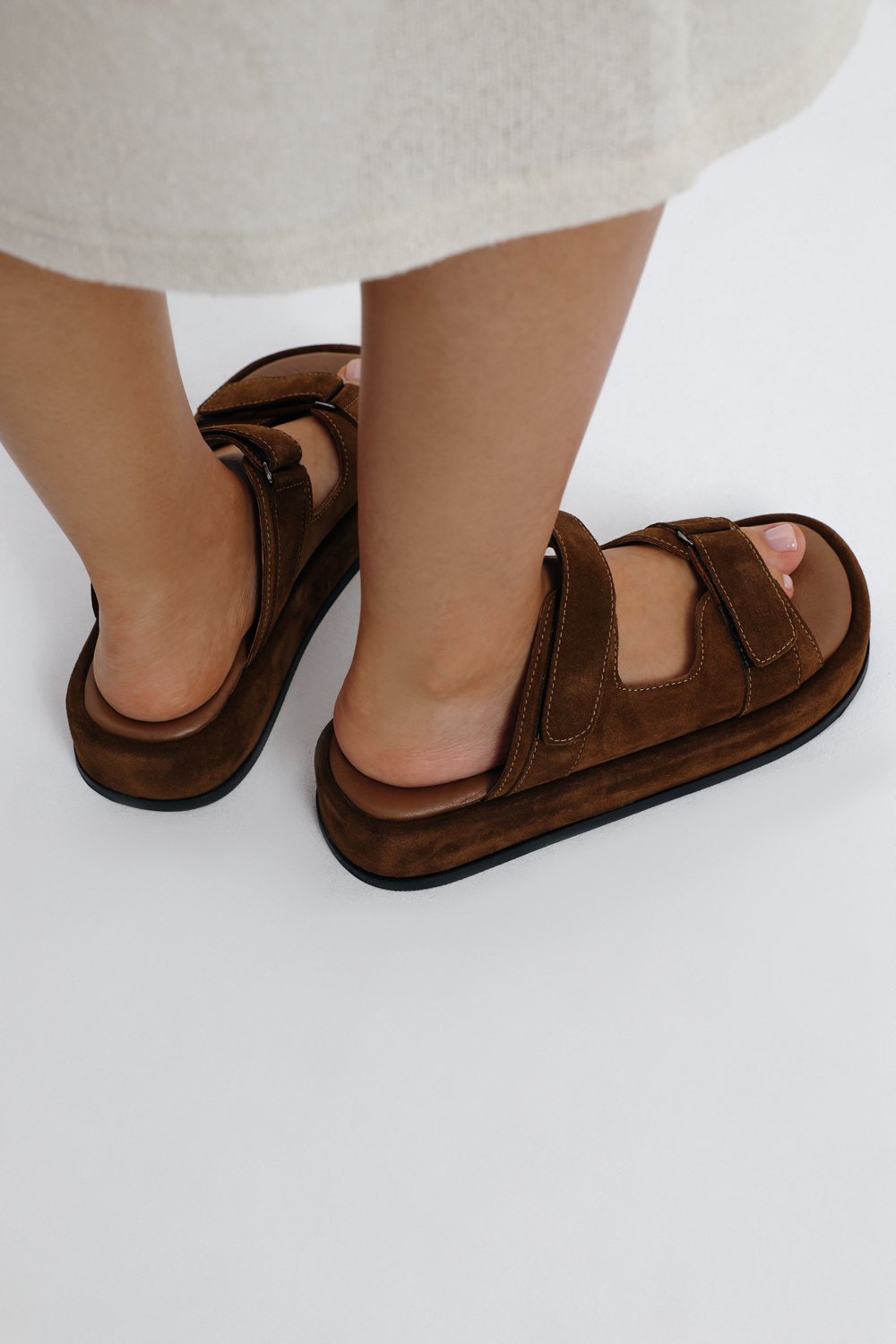 САНДАЛІ НА ПЛАТФОРМІ