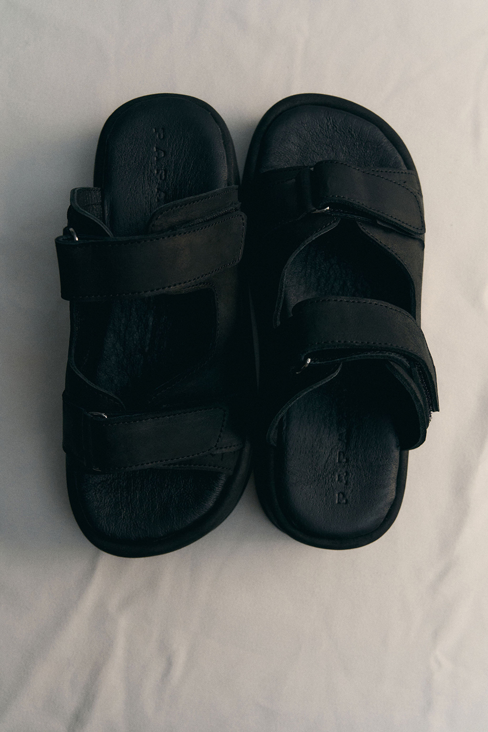 САНДАЛІ НА ПЛАТФОРМІ