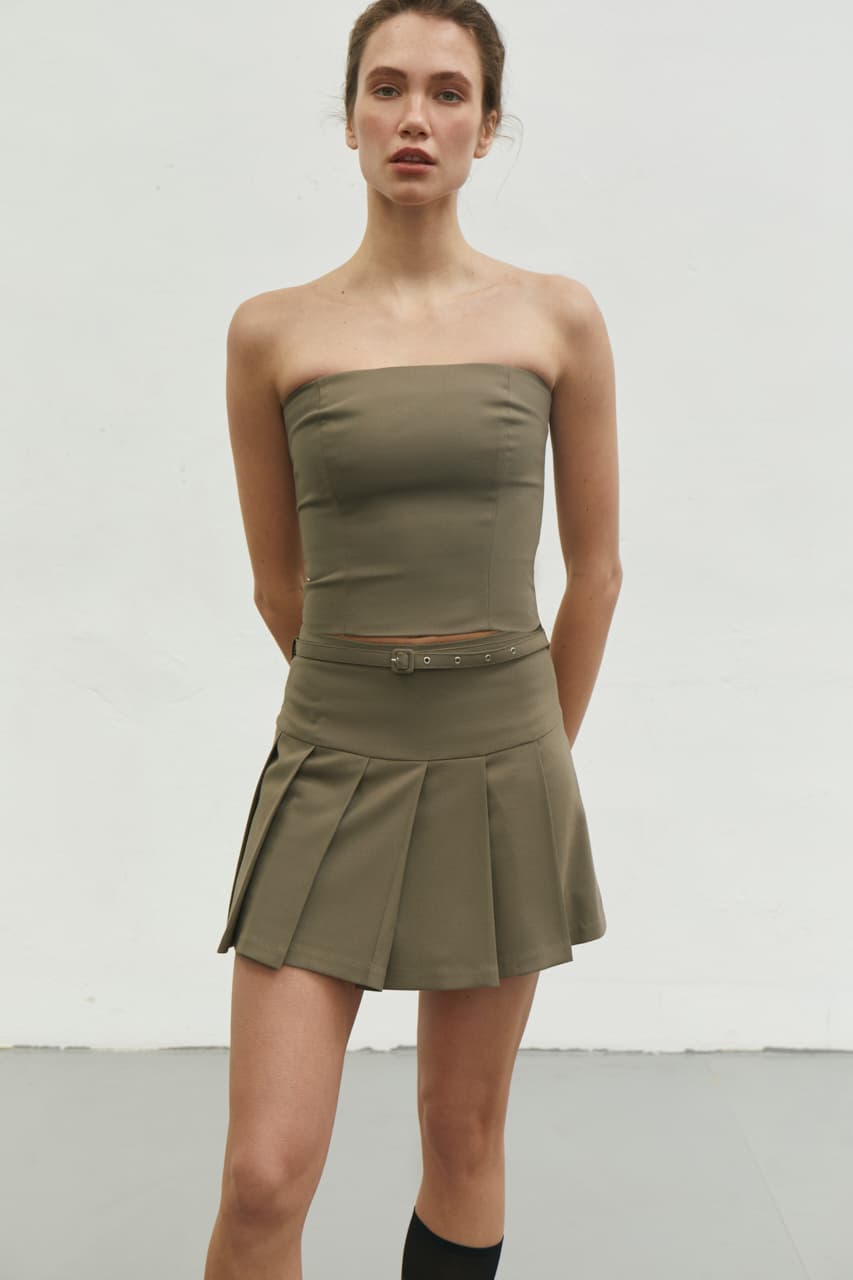 СКОРТ З РЕМІНЦЕМ