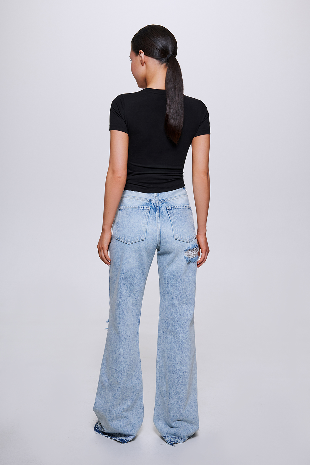 ДЖИНСИ З РОЗРІЗАМИ