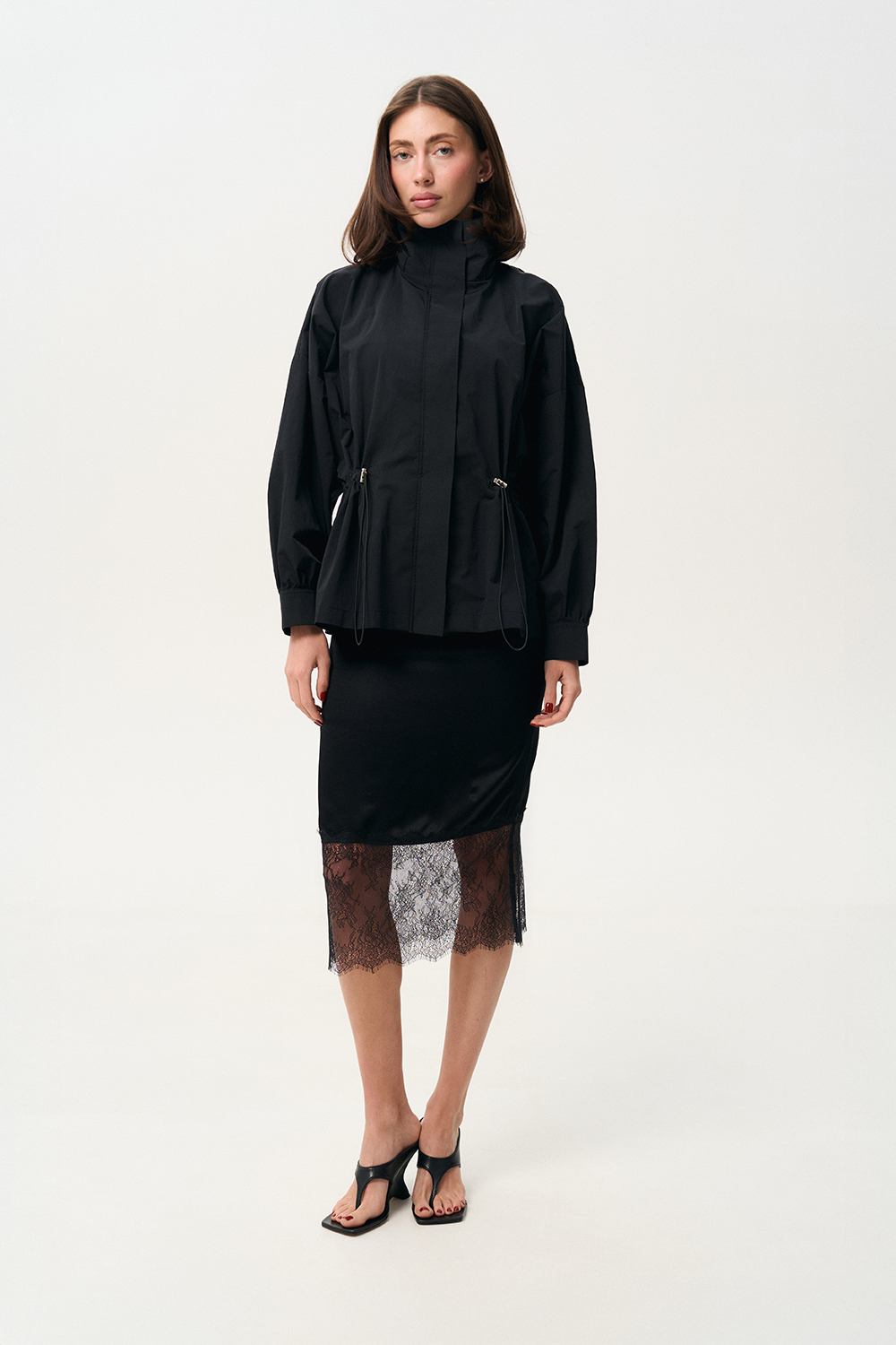 СПІДНИЦЯ САТИНОВА З МЕРЕЖИВОМ