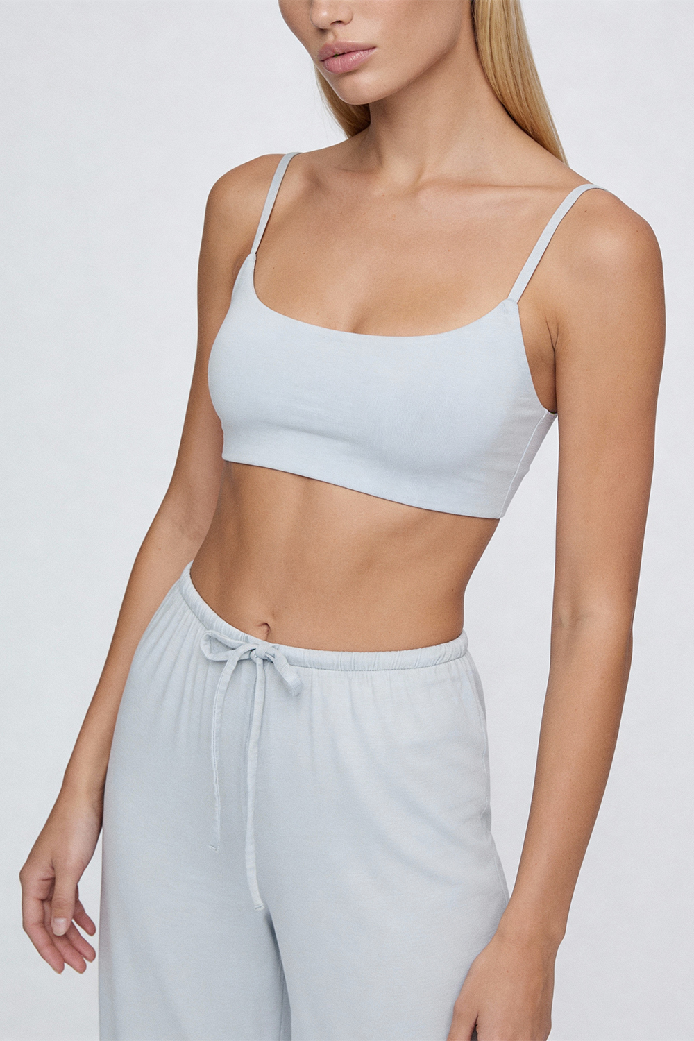 БРА З МОДАЛУ