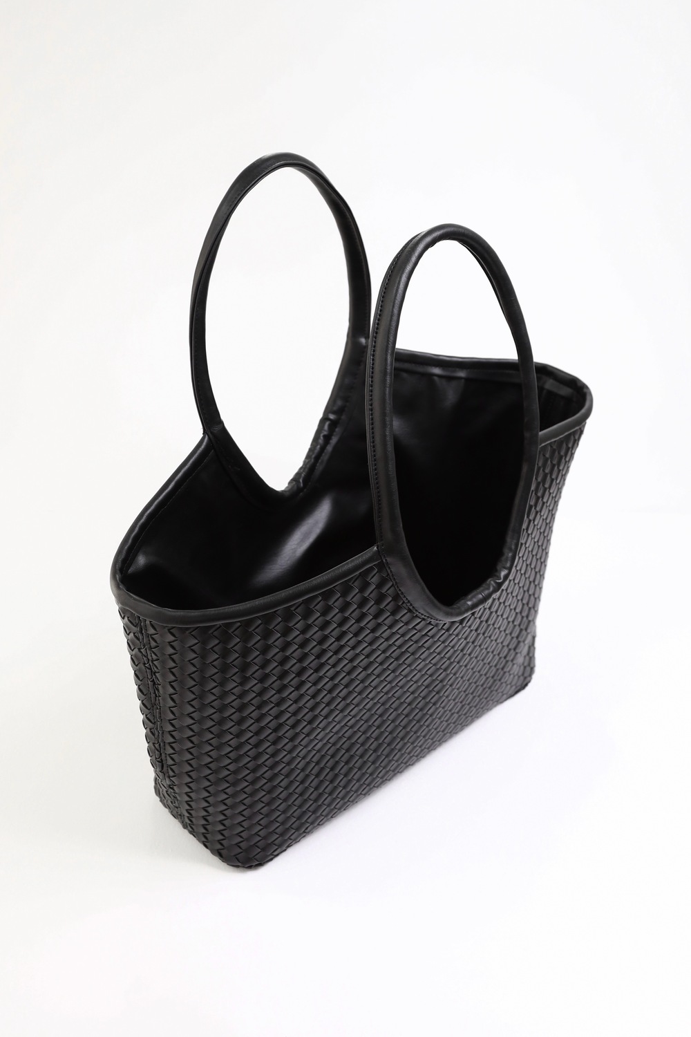 СУМКА ПЛЕТЕНА