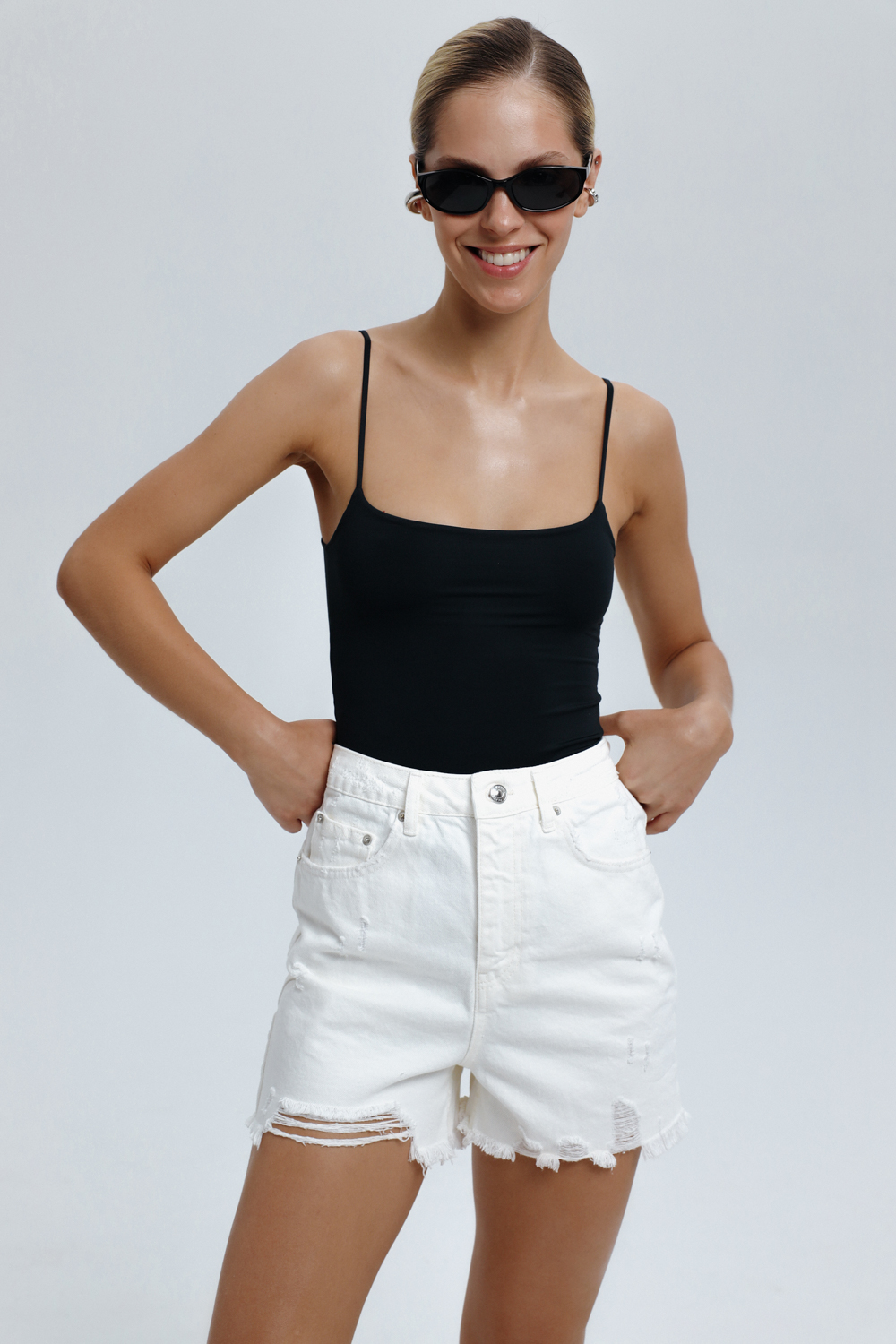 БОДІ НА БРЕТЕЛЯХ