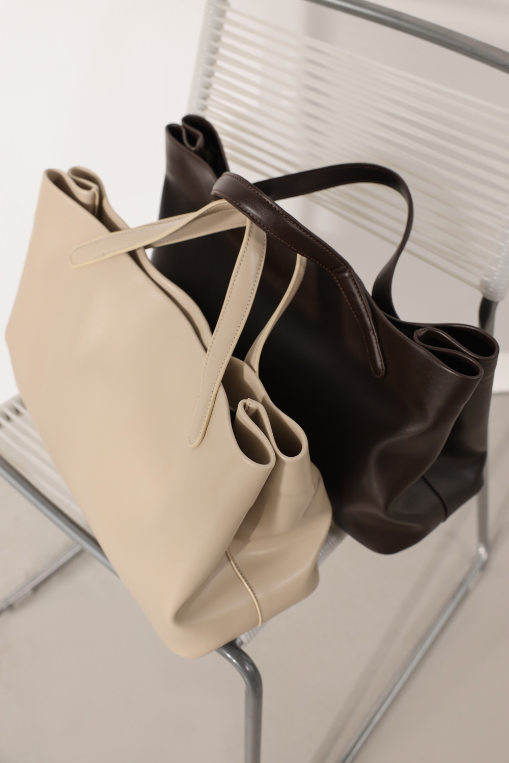 СУМКА ТОТЕ ІЗ БЛИСКАВКОЮ