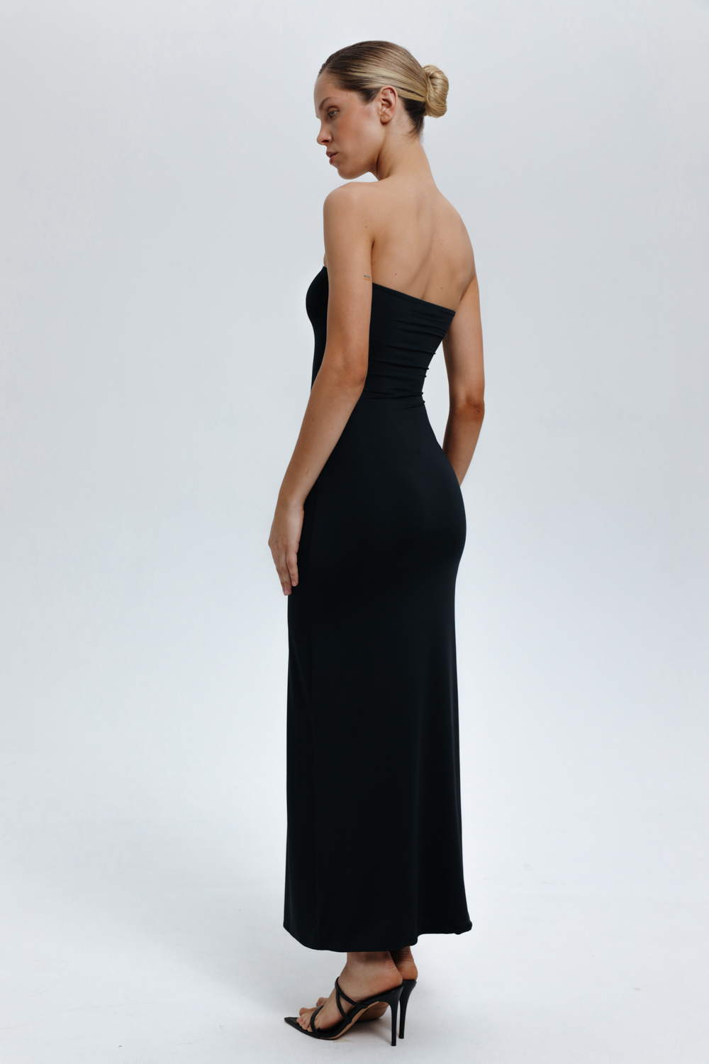 СУКНЯ МАКСІ