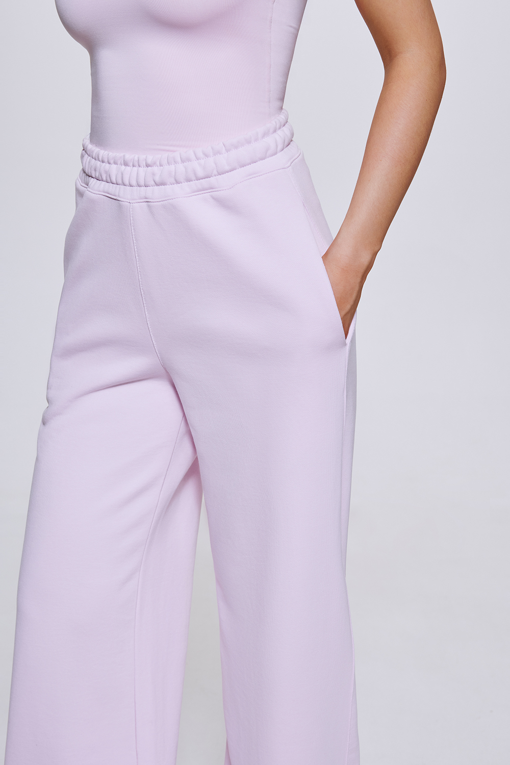 ШТАНИ ВІЛЬНОГО КРОЮ