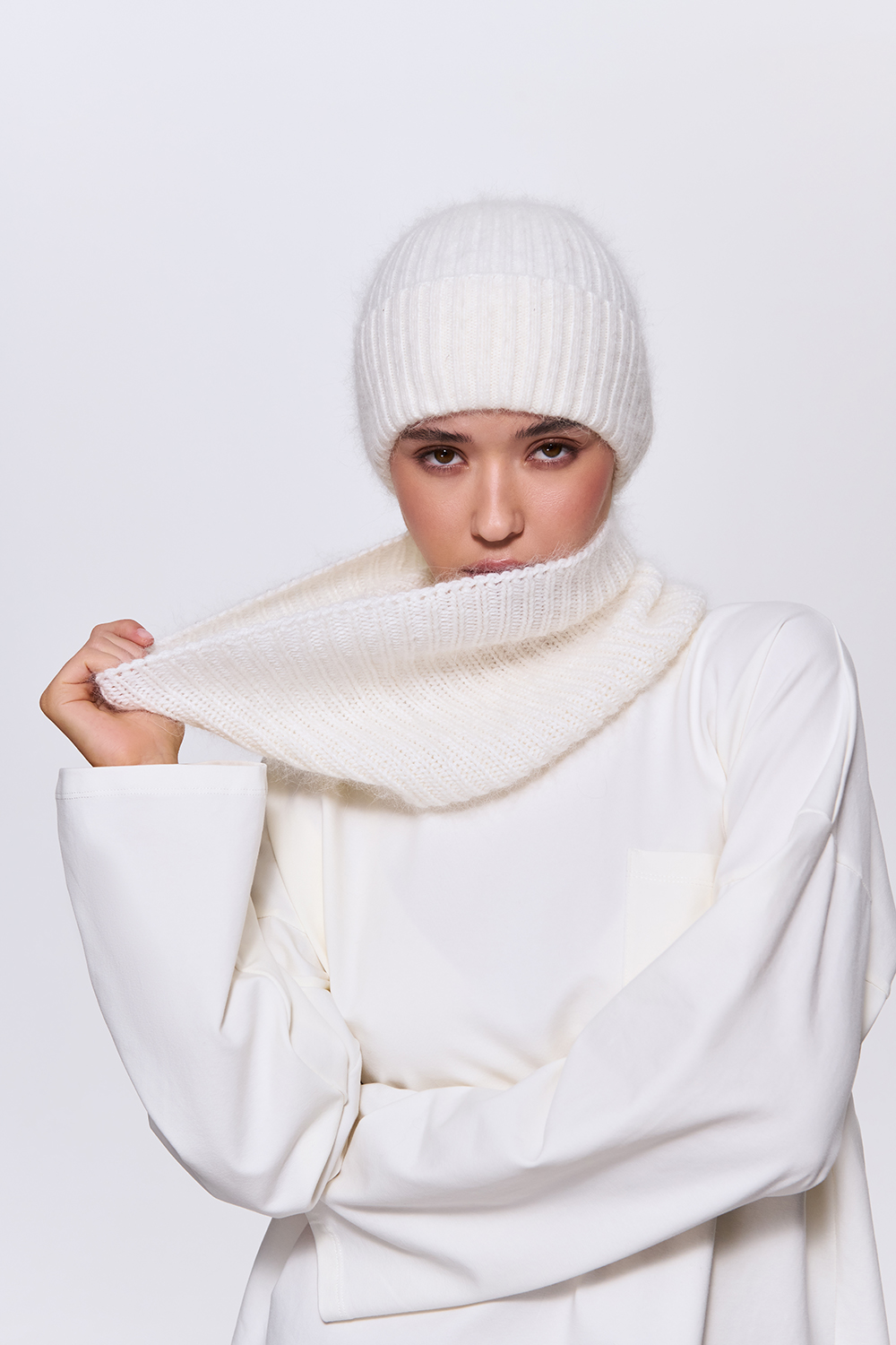 БАФ З АНГОРИ ПОДОВЖЕНИЙ