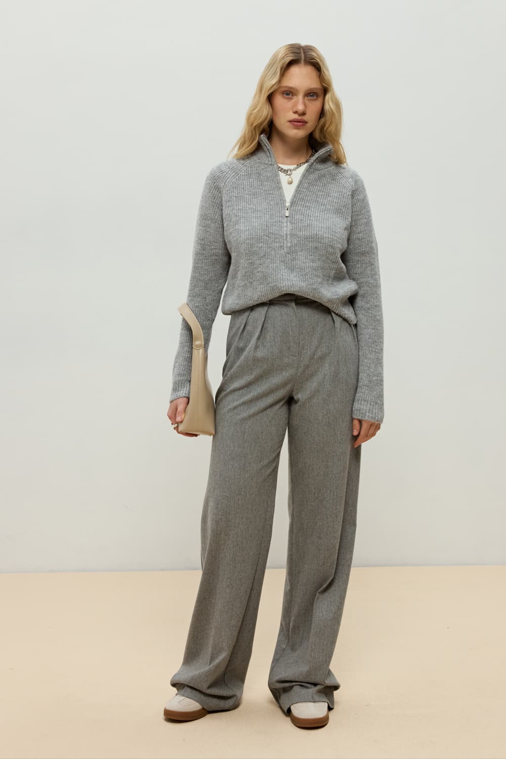 СВЕТР З БЛИСКАВКОЮ